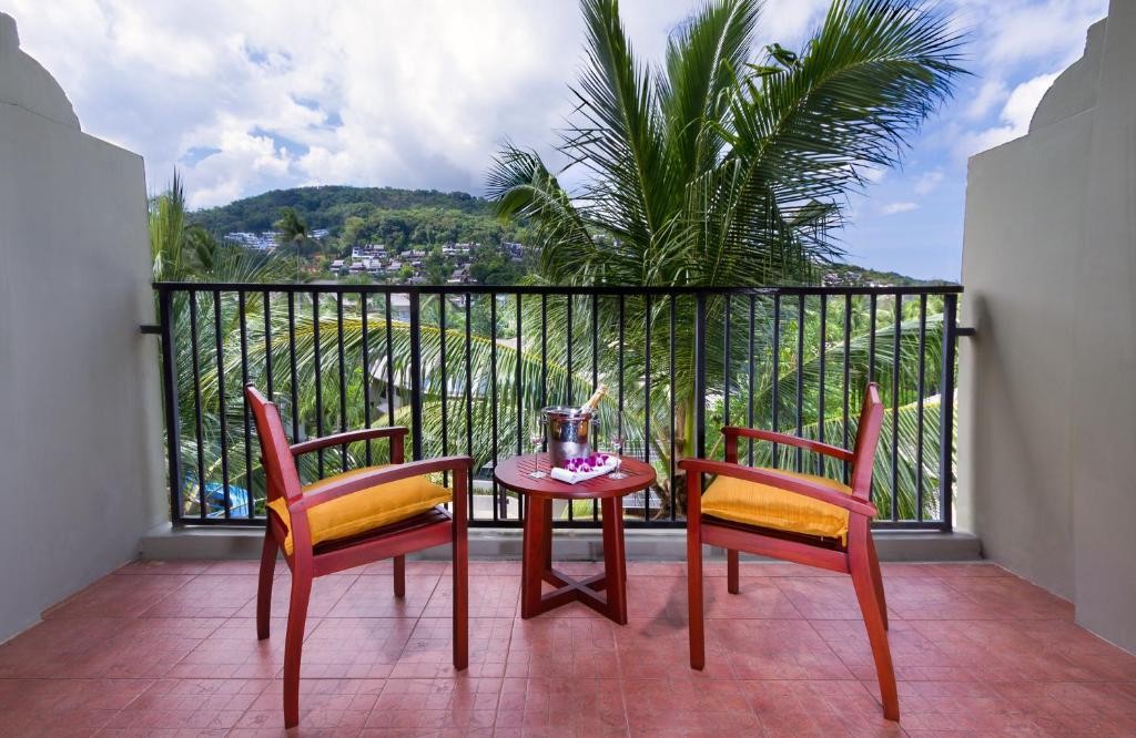 Holiday Inn Resort Phuket Surin Beach