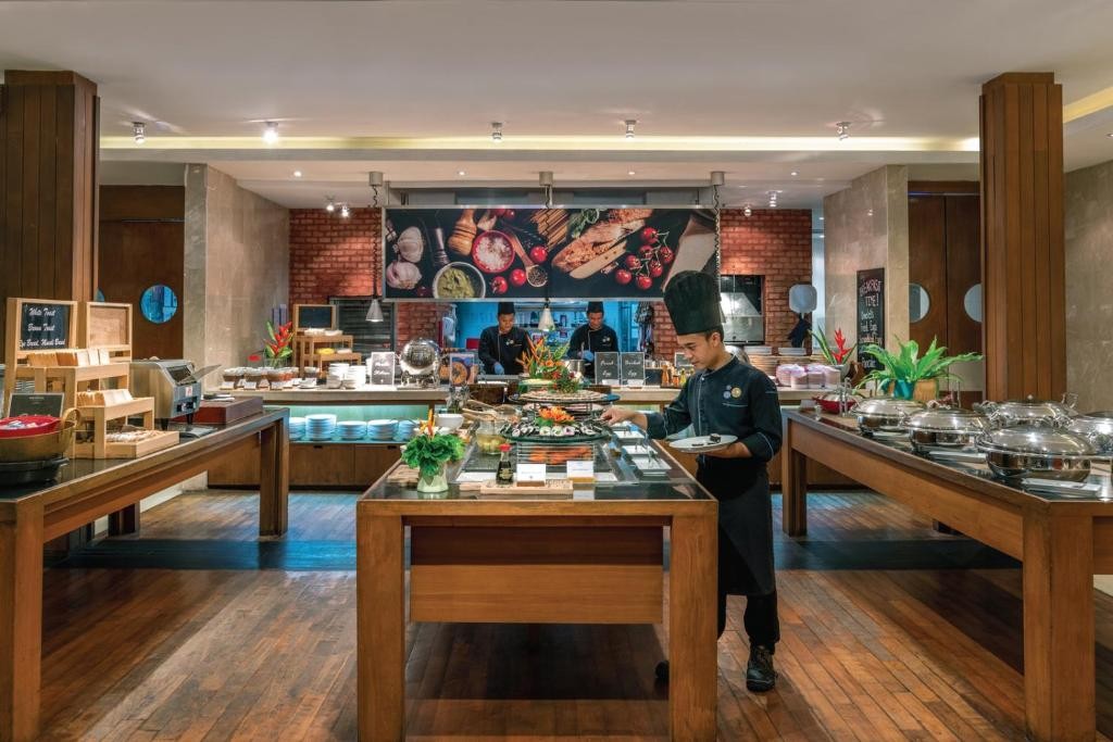 Holiday Inn Resort Phuket Surin Beach