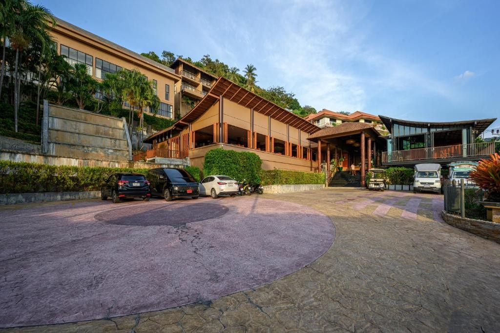 Karon Phunaka Resort