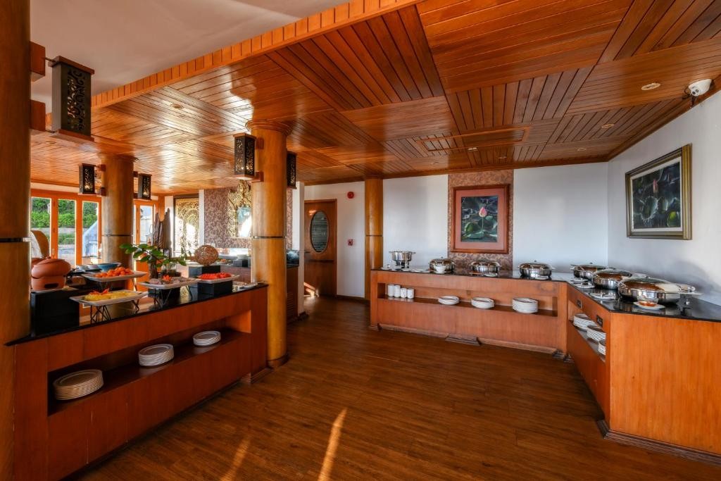 Karon Phunaka Resort