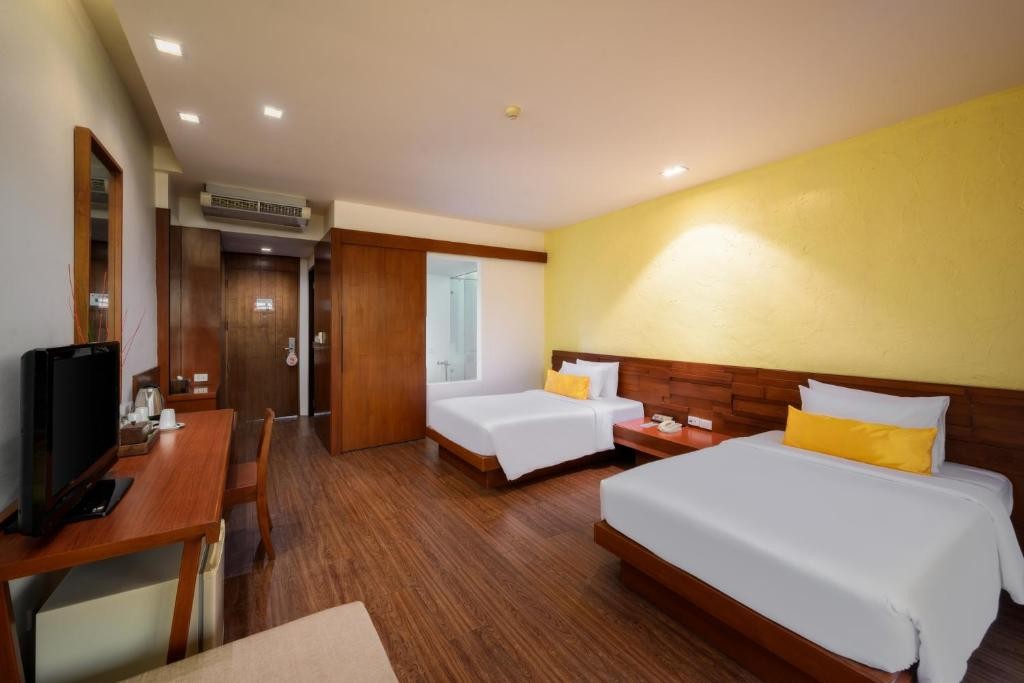 Karon Phunaka Resort