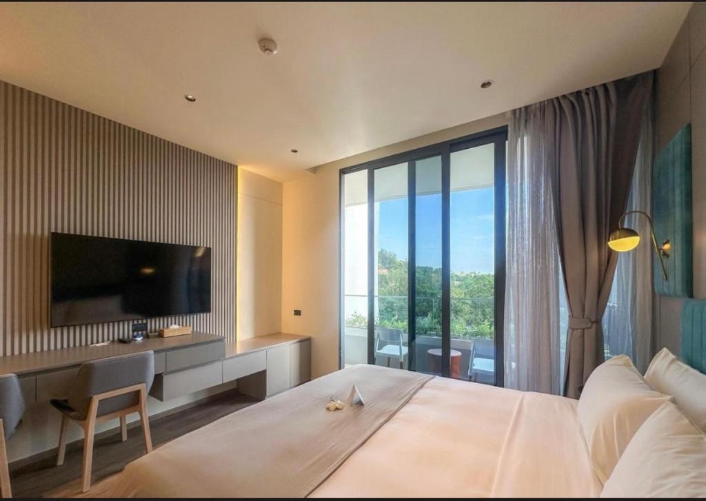 La Green Hotel & Residence