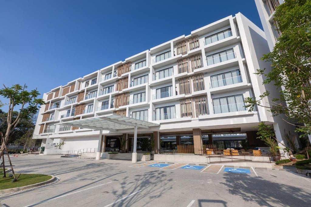 Laya Resort Phuket Island