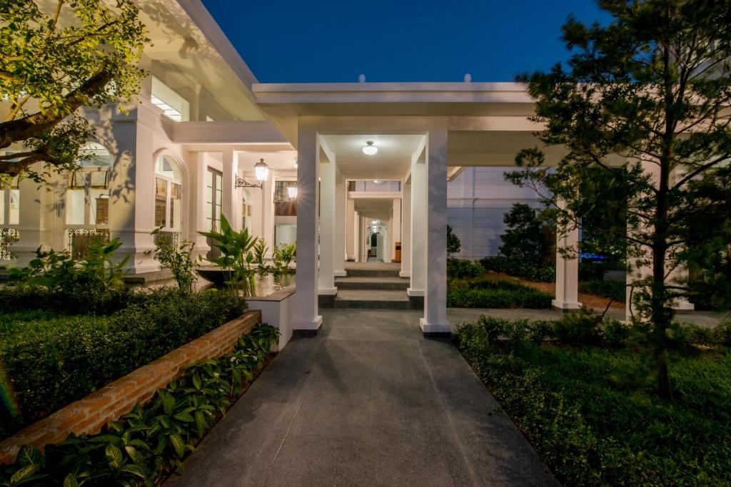 Marina Gallery Kacha Resort