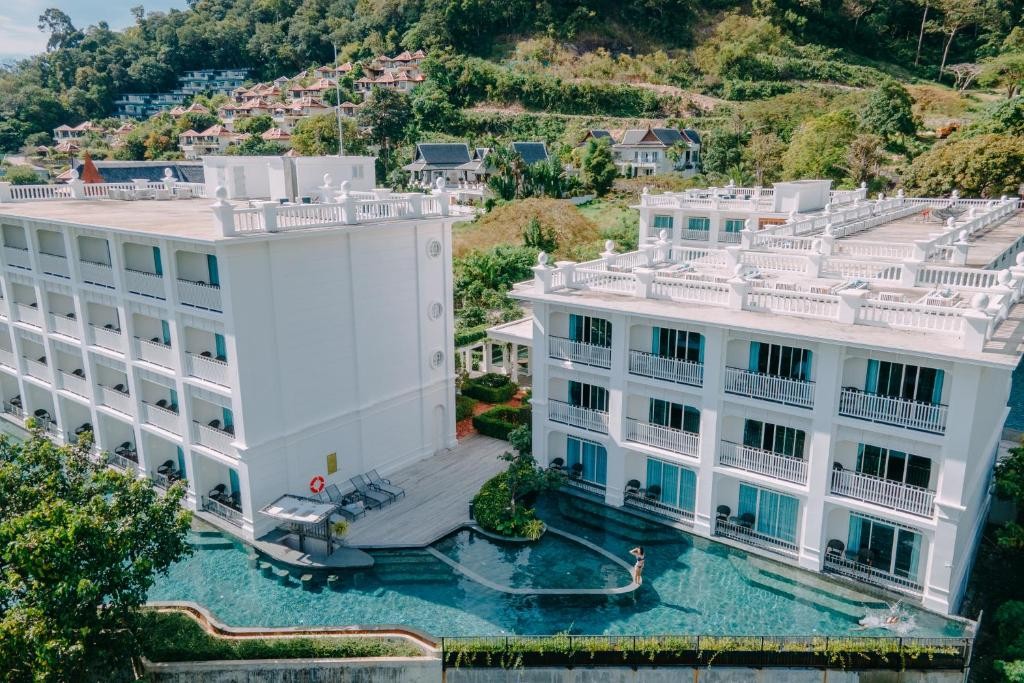 Marina Gallery Kacha Resort