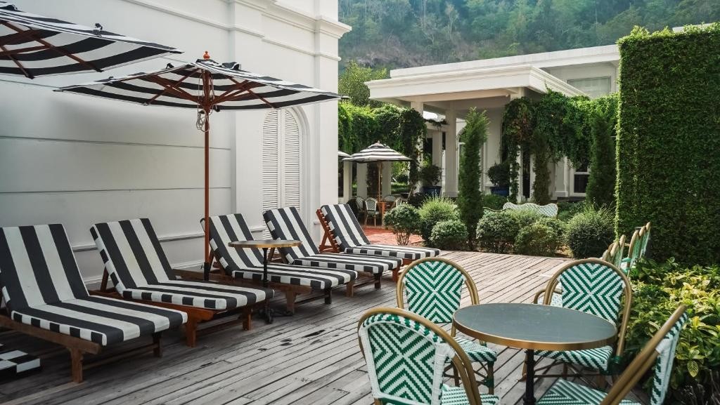 Marina Gallery Kacha Resort