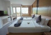 Peach Blossom Resort