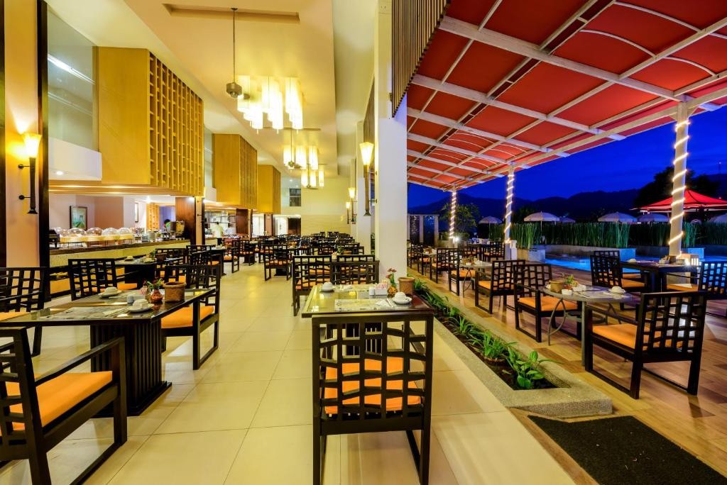 Peach Blossom Resort