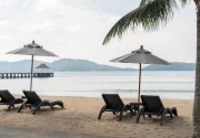 Thavorn Beach Village Resort