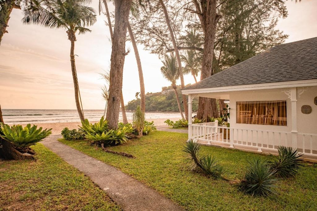 Thavorn Beach Village Resort