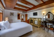 Thavorn Beach Village Resort