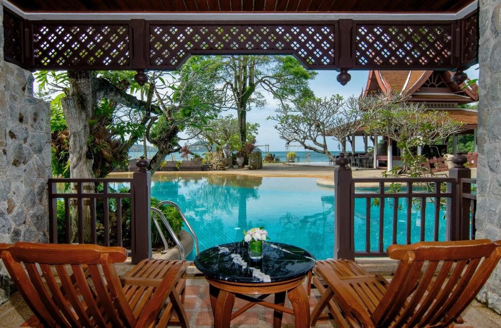Thavorn Beach Village Resort