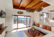 Thavorn Beach Village Resort