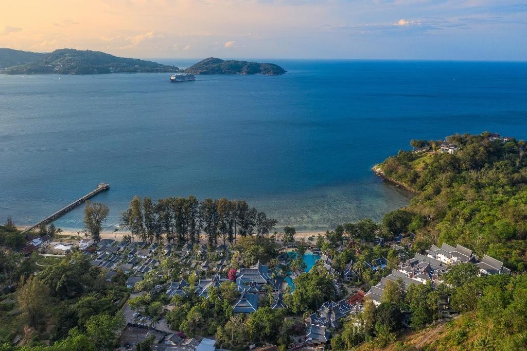 Thavorn Beach Village Resort