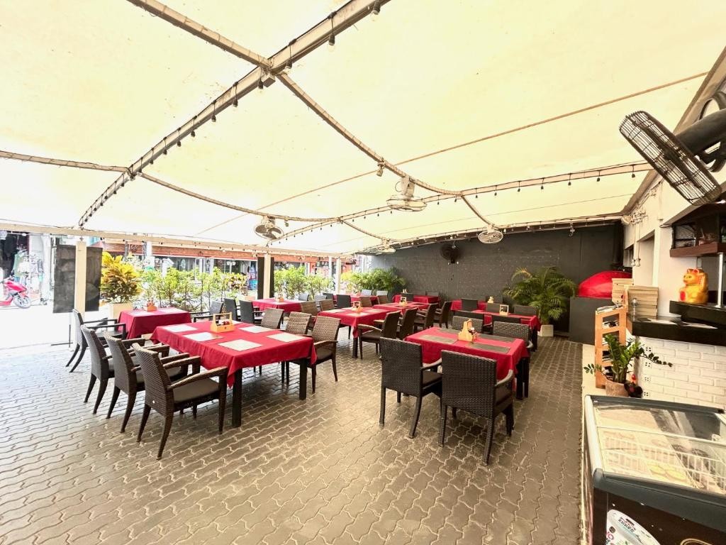 The Palms Kamala Beach