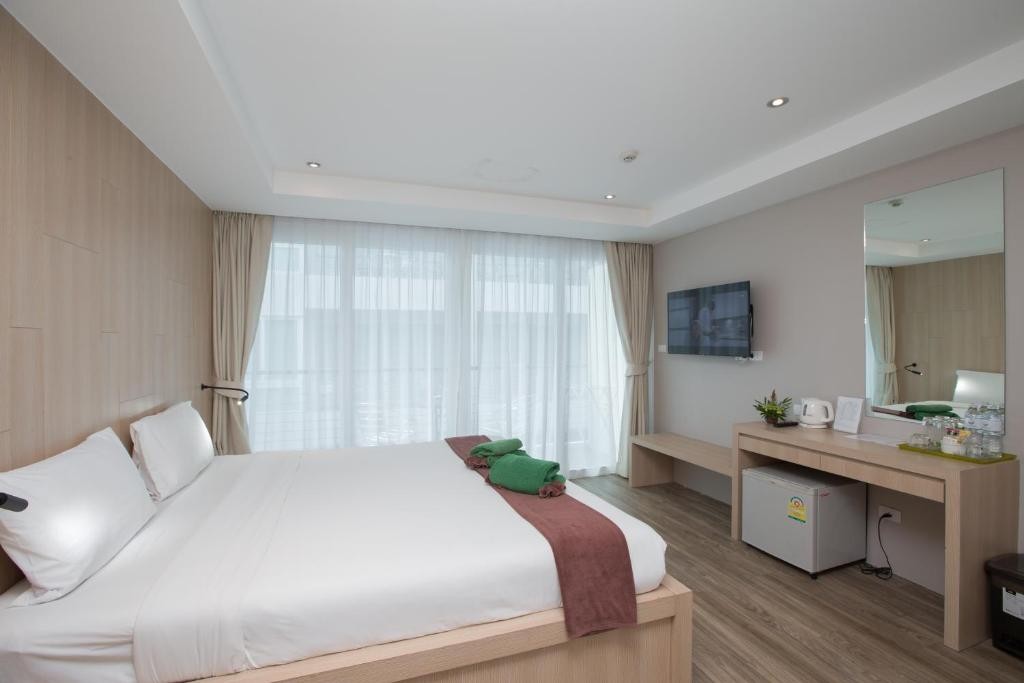 The Palms Kamala Beach