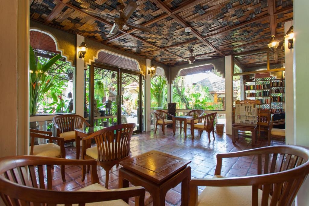 Tropica Bungalow Resort & Restaurant