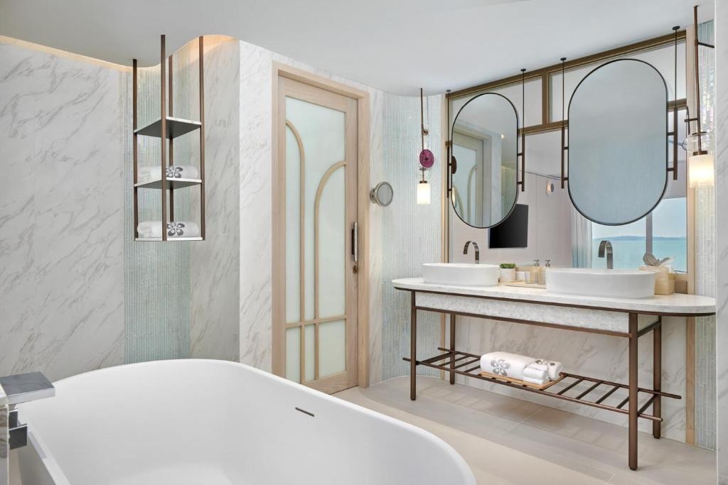 Veranda Resort Phuket Autograph Collection