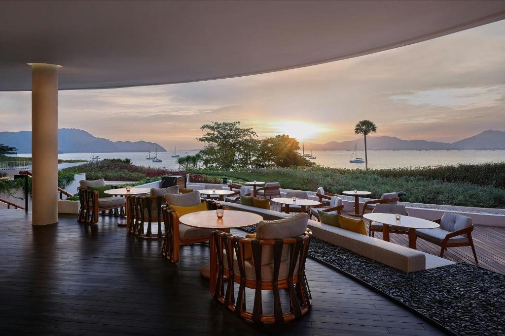 Veranda Resort Phuket Autograph Collection