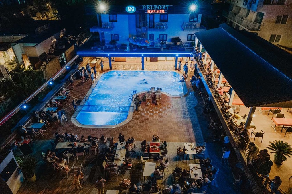 ALERIA BELPORT BEACH HOTEL