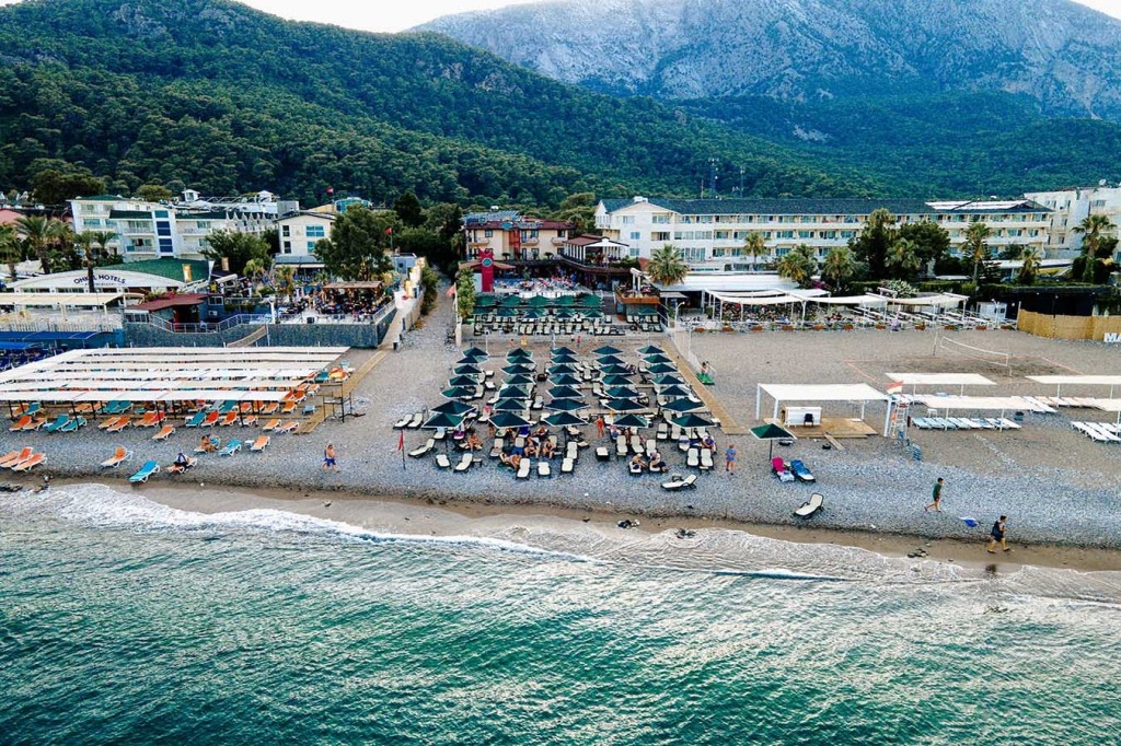 ALERIA BELPORT BEACH HOTEL