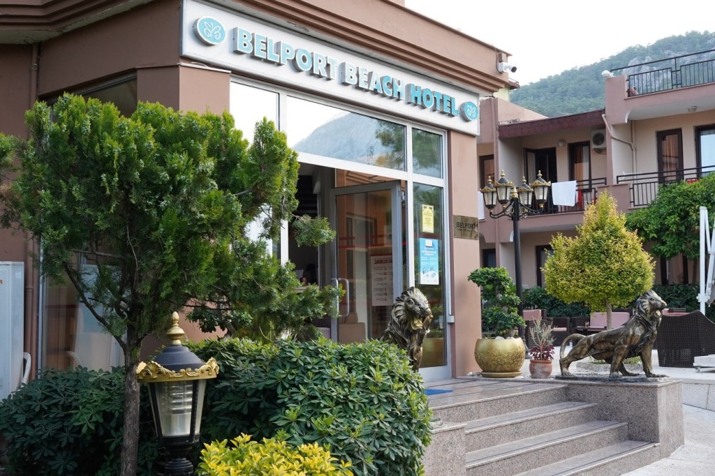 ALERIA BELPORT BEACH HOTEL