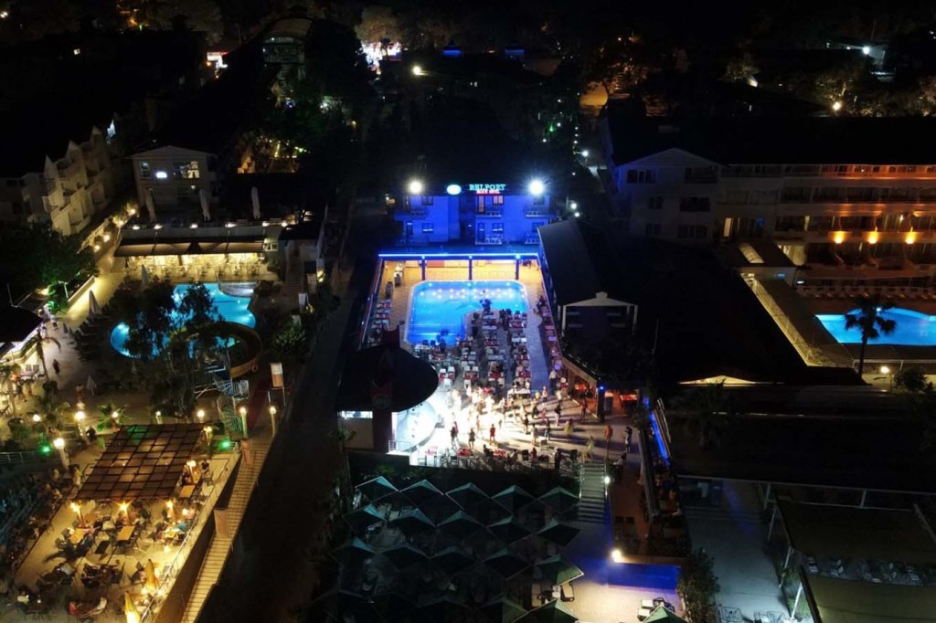 ALERIA BELPORT BEACH HOTEL