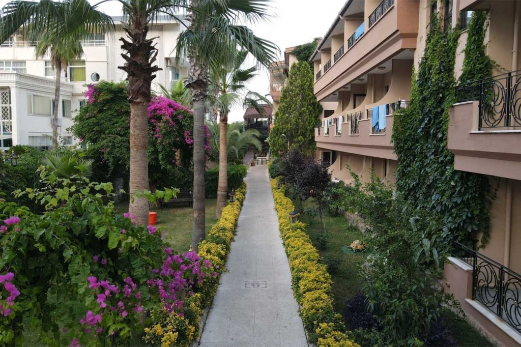 ALERIA BELPORT BEACH HOTEL