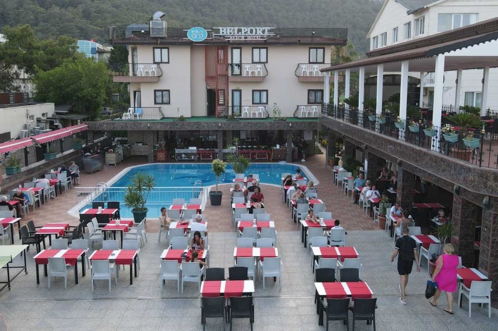 ALERIA BELPORT BEACH HOTEL