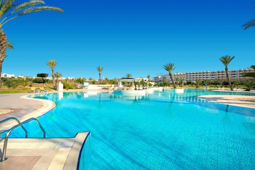 TUI Blue Oceana Suites