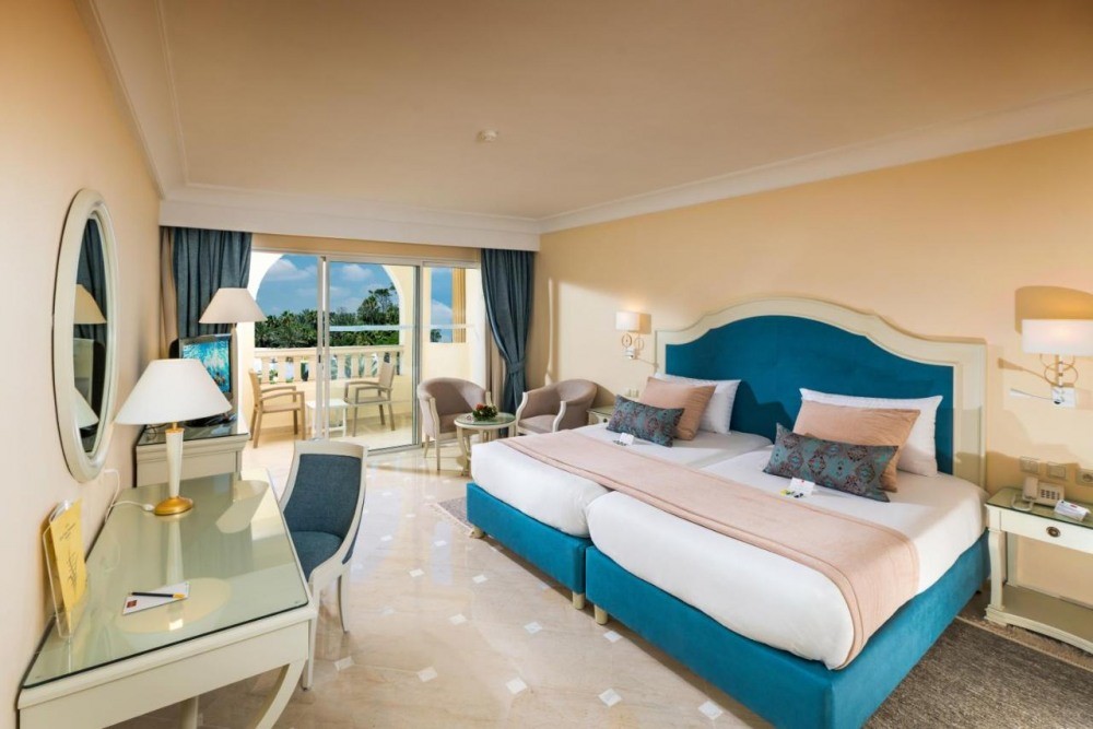 TUI Blue Oceana Suites