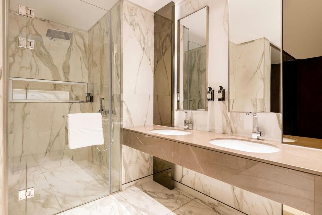 Agora, Doha, Autograph Collection