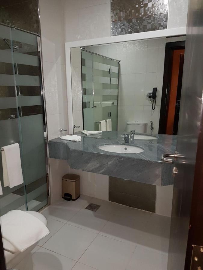 Al Mansour Plaza Hotel