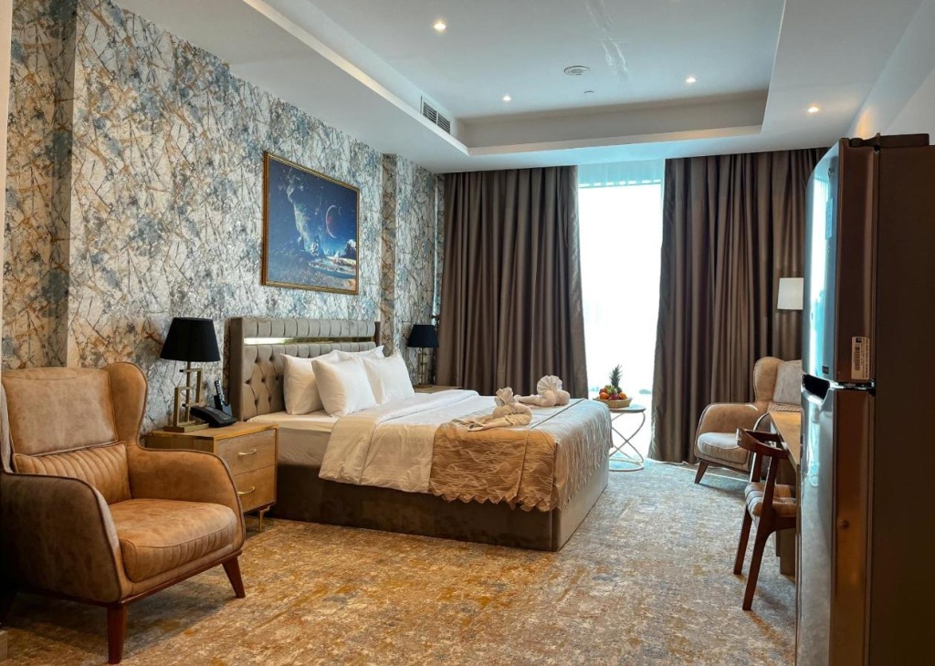 Al Mansour Plaza Hotel