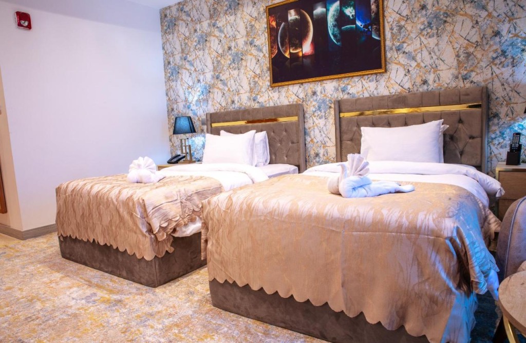 Al Mansour Plaza Hotel