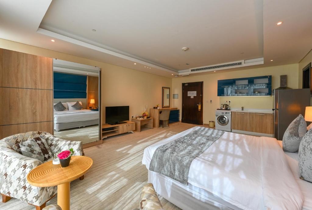 Al Mansour Suites Hotel