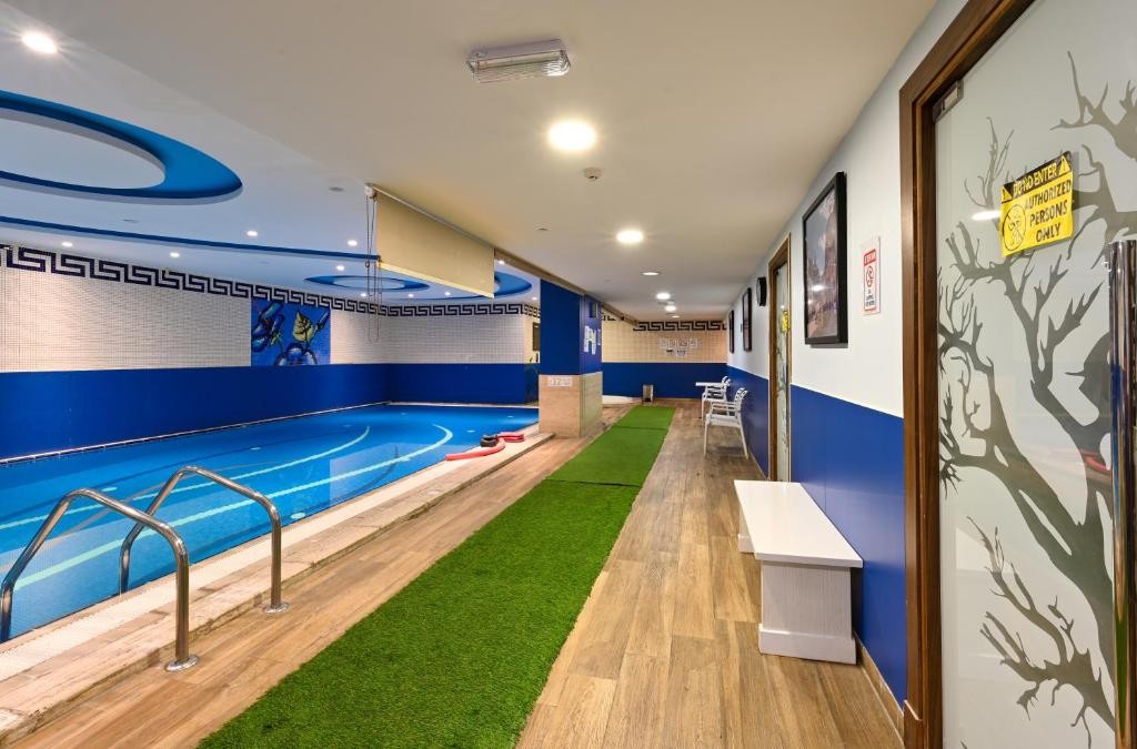 Al Mansour Suites Hotel