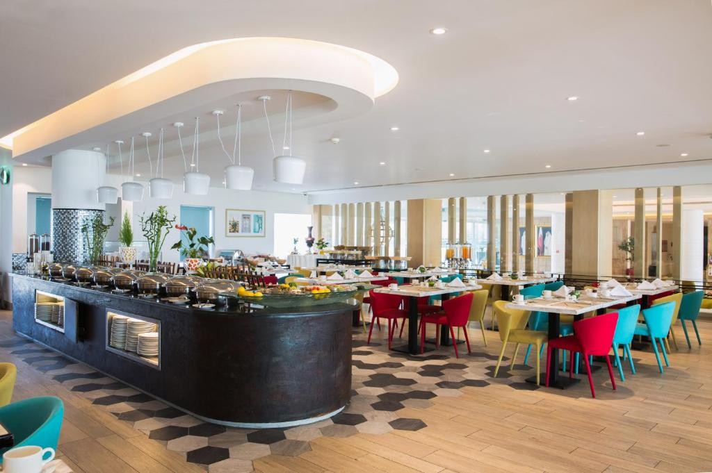 Sealine Beach, Al Murwab Resort