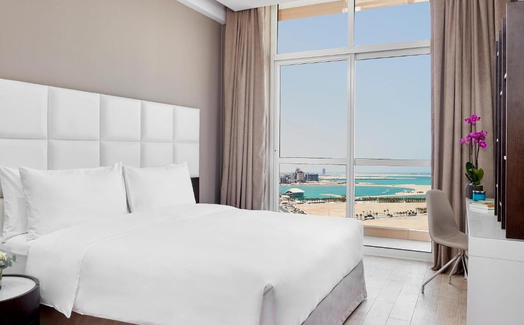 Staybridge Suites Doha Lusail