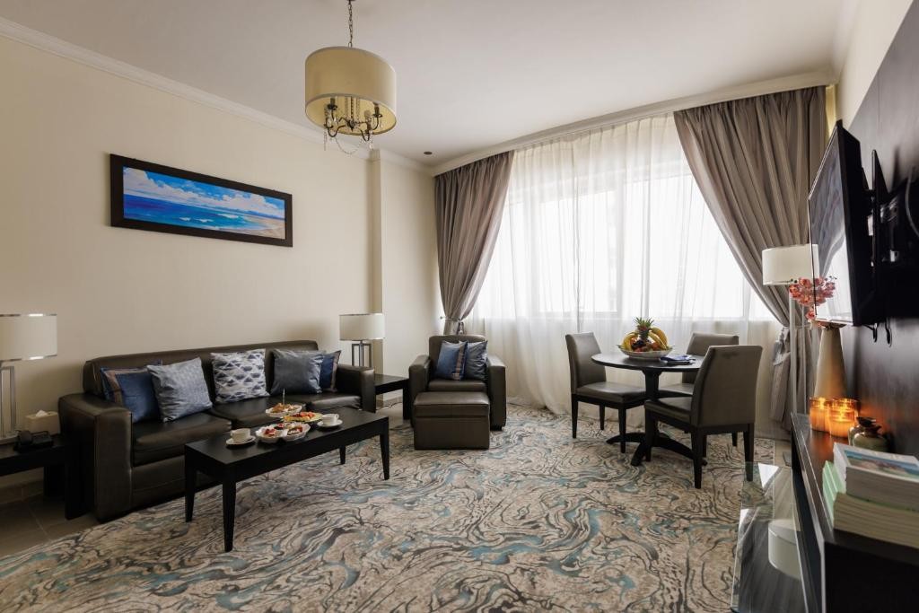 The Royal Riviera Hotel