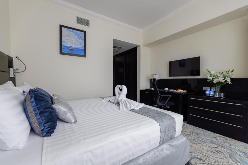 The Royal Riviera Hotel