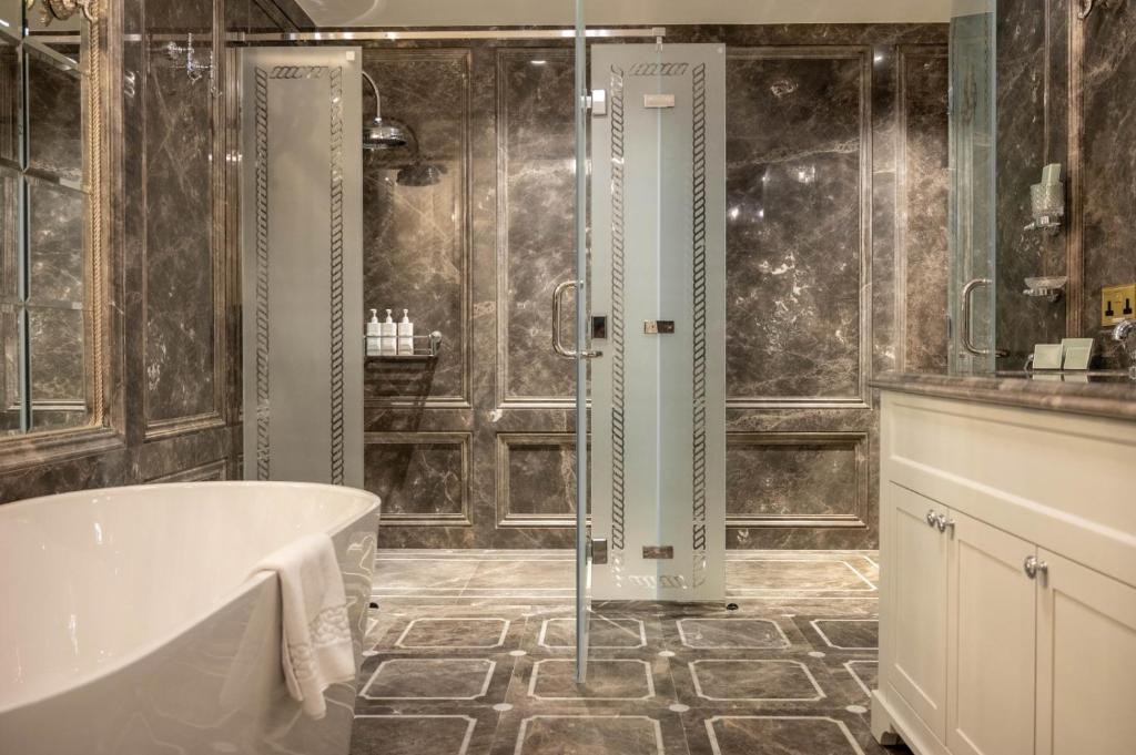 The Bentley Luxury Hotel and Suites