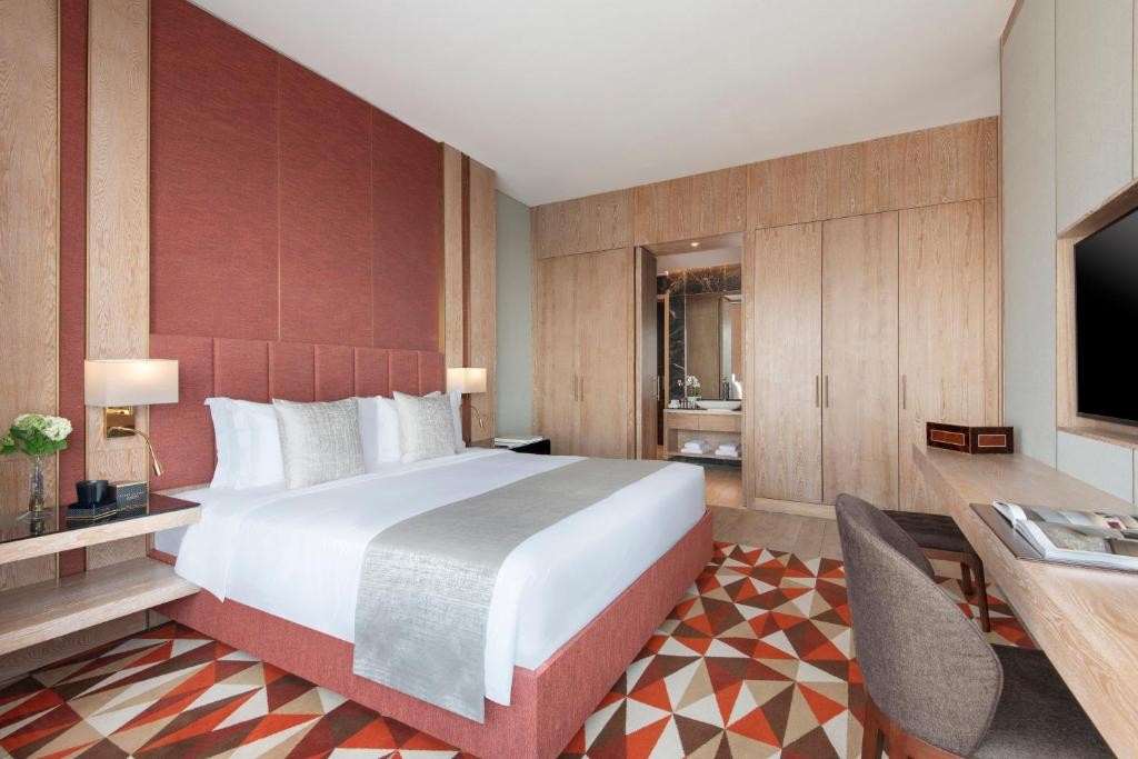 The Bentley Luxury Hotel and Suites