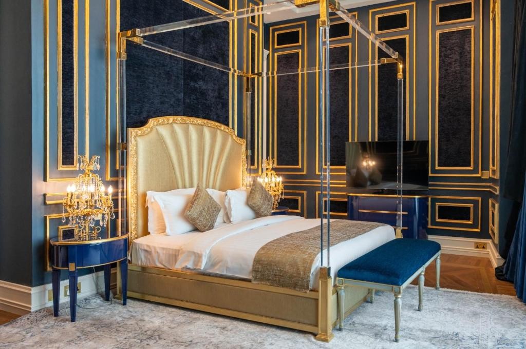 The Bentley Luxury Hotel and Suites