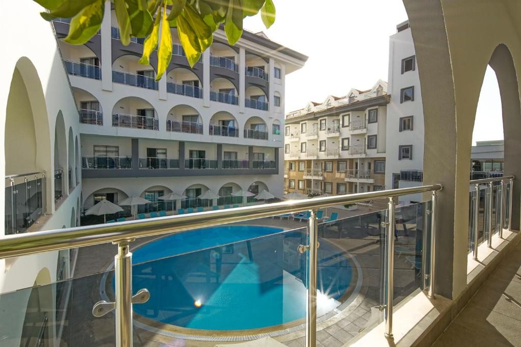 SIDE ALUNA HOTEL(EX.DIAMOND BEACH)