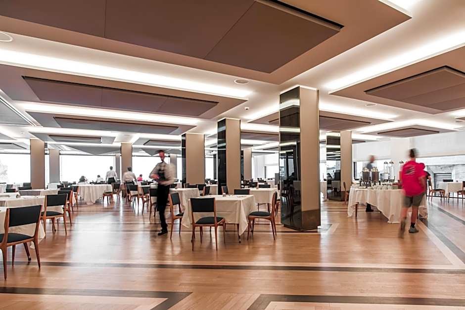 Royal Continental Hotel