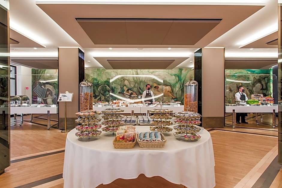 Royal Continental Hotel