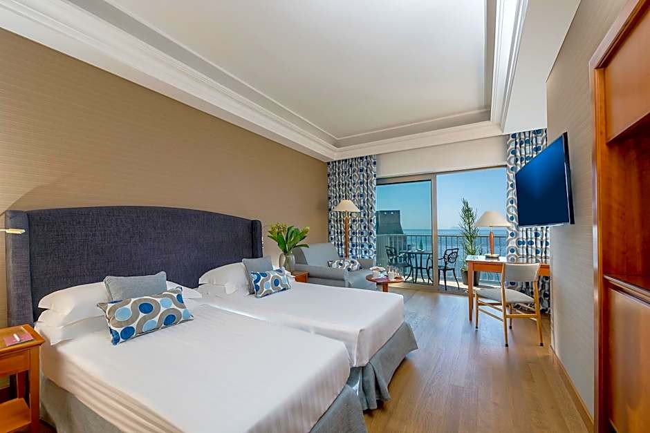 Royal Continental Hotel