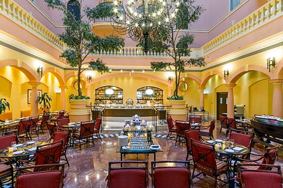 Sunday Suites Excelsior Hotel (ex:Grand Excelsior Hotel Deira-Dubai)