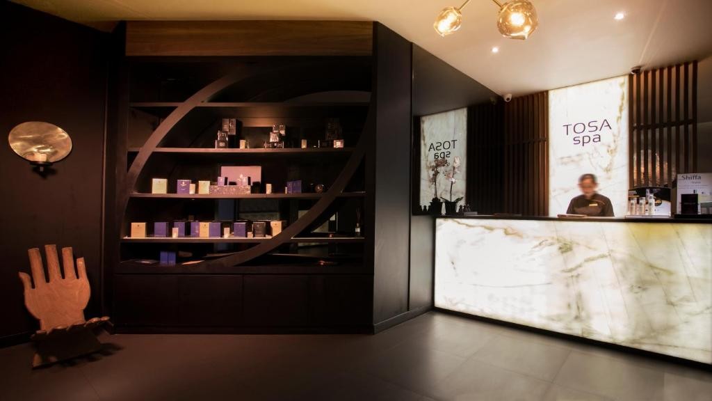 Millennium Central Downtown Hotel